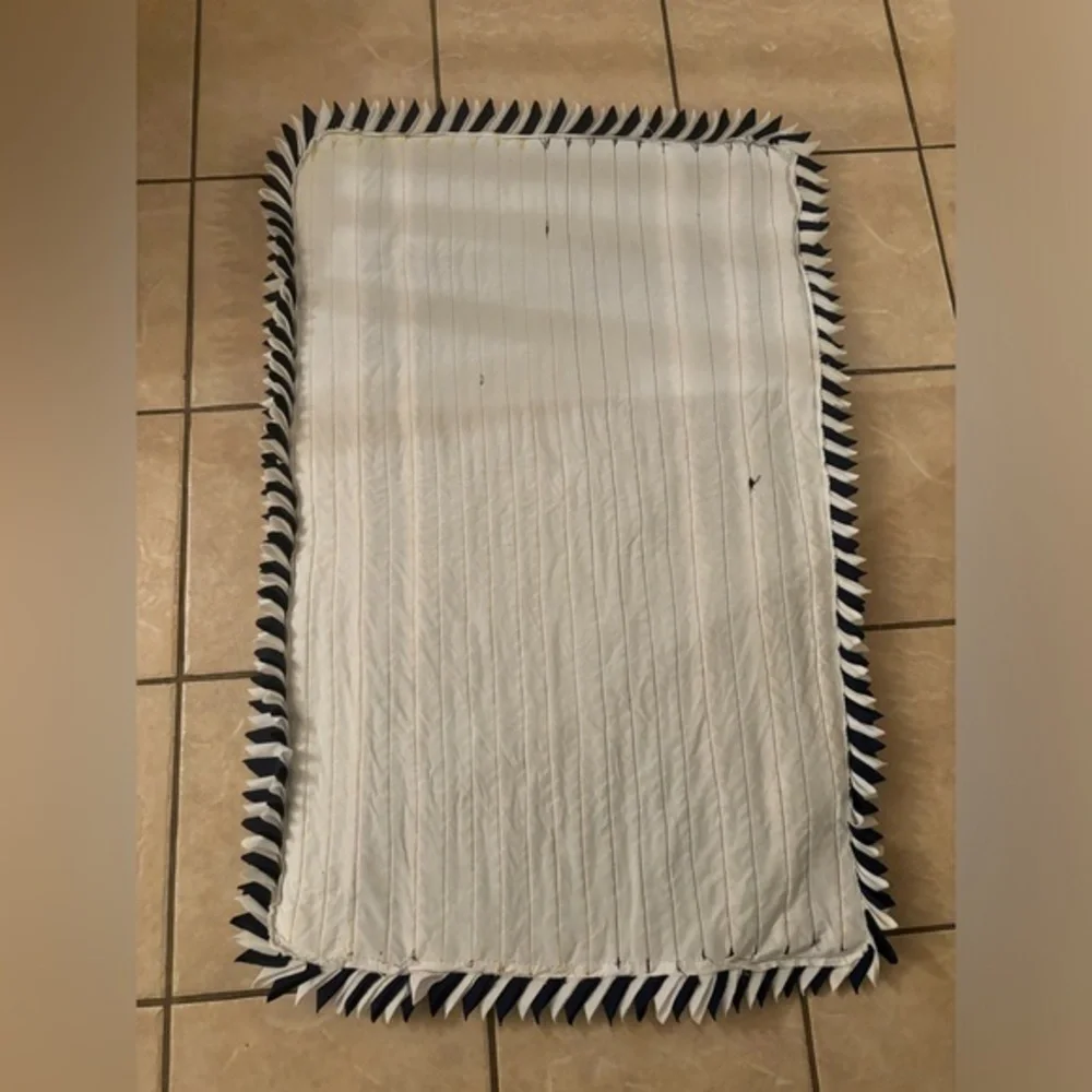 Vintage/Home made‎ rug